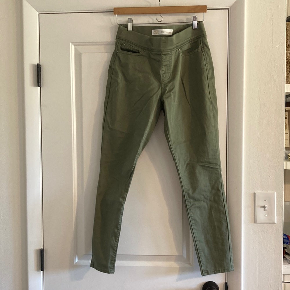Levi pull on skinny jeggings